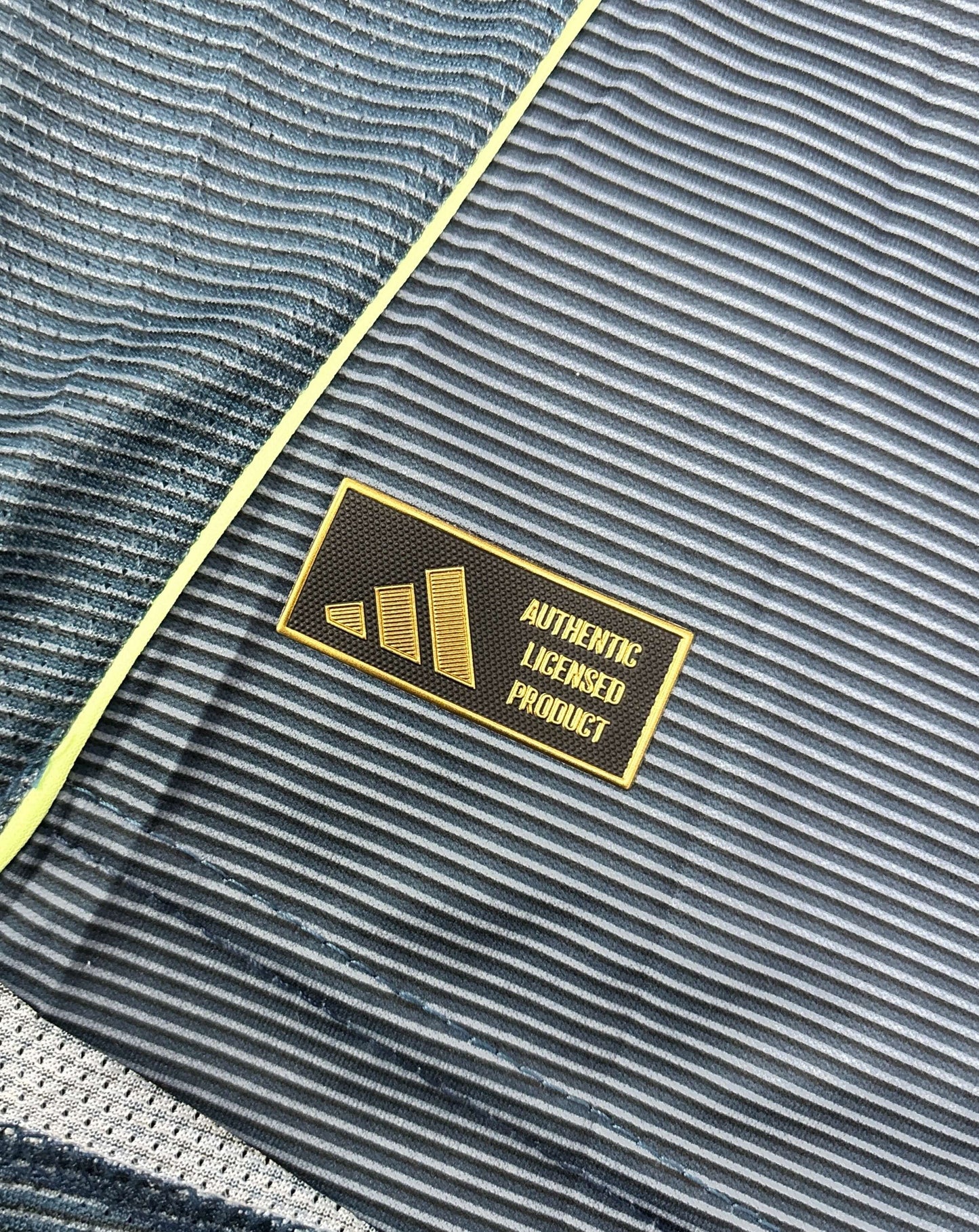 Real 25/26 Away Kit Half Sleeves