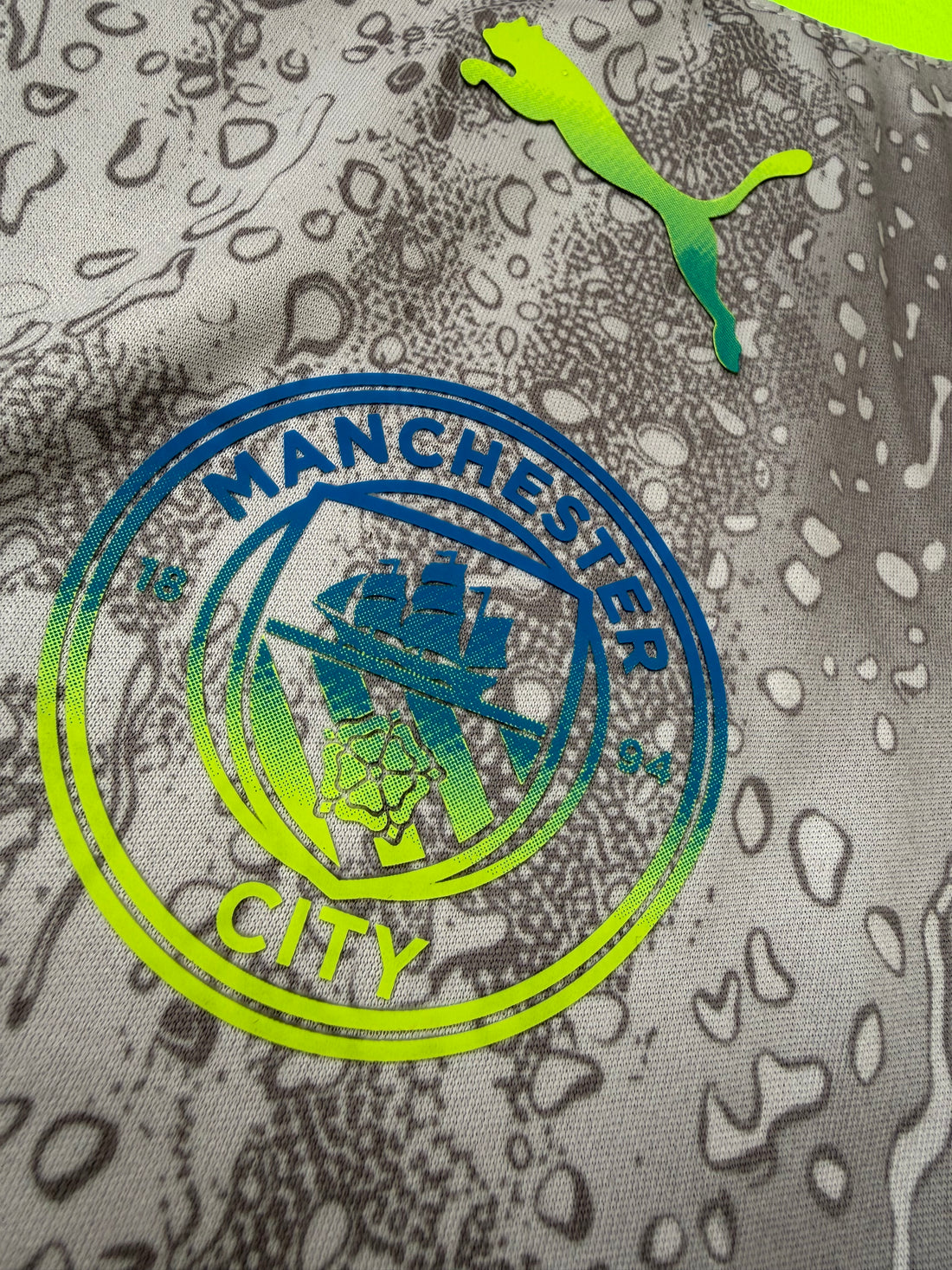 City 25/26 Third Kit Half Sleeve