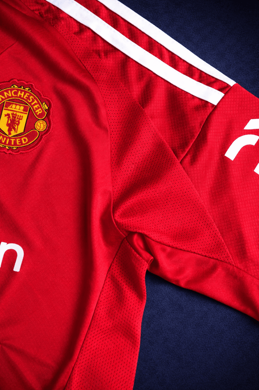 United 24/25 Home Kit Half sleeves